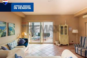 Porzione di villa - Acireale