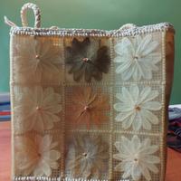 Borsa in paglia decorata