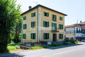 Esclusiva casa indipendente con 800mq di area cort