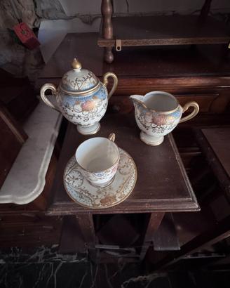 Servizio porcellana vintage 7 pezzi con dorature