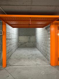 Garage in affitto_Torino Via Envie