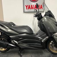 Yamaha X-Max 300 Tech max