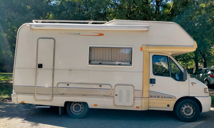Camper Elnagh Doral di 6 metri