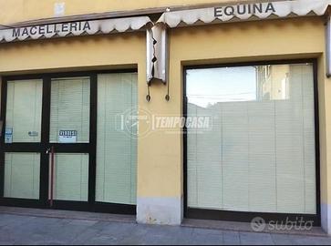 Negozio a San Martino in Rio Via Roma 1 locali