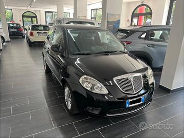 Lancia Ypsilon 1.2 69 CV Platinum
