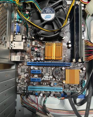Scheda madre+processore  Quadrecore 8200 e memorie