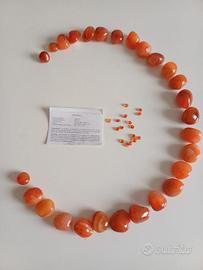 Pietre in corniola forate per collana