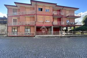4 LOCALI A TRONZANO VERCELLESE
