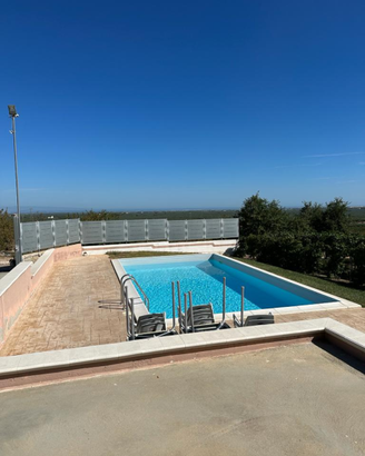 Villa abitabile con piscina