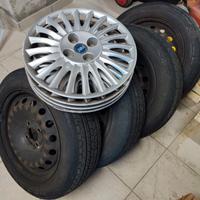 Ruote in acciaio e copricerchi Fiat Grande Punto
