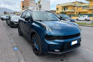Lynk&Co 01