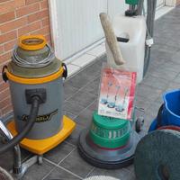 ATTREZZATURE PER PULIZIE