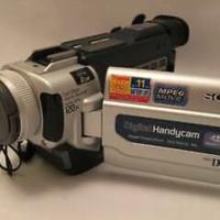 Telecamera sony dcr trv17e