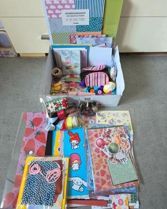 Materiale creativo, scrapbooking, journaling