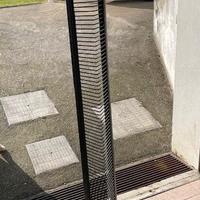 Porta CD di Metallo a Colonna