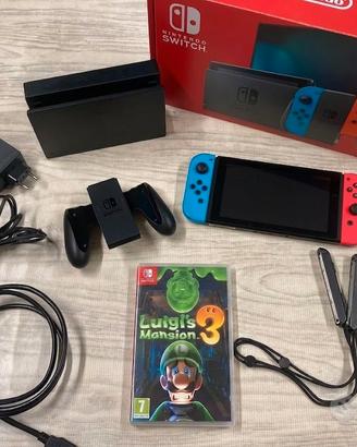 Nintendo Switch (2021) 32GB con accessori e gioco