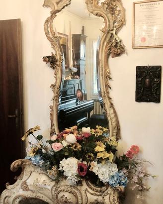 antiquariato specchiera con fioriera veneziana