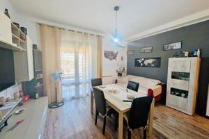 Appartamento di 70 m² con 3 locali e box auto a Ma
