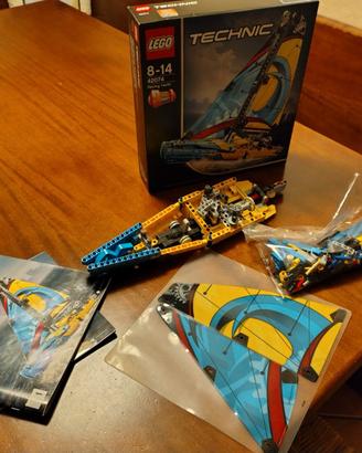 Lego Technic 42074 Racing Yacht