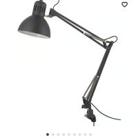 Lampada nera da scrivania