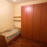 Armadio 4 ante + letto singolo in legno massiccio