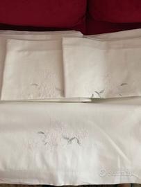 completo letto matrimoniale ricamato