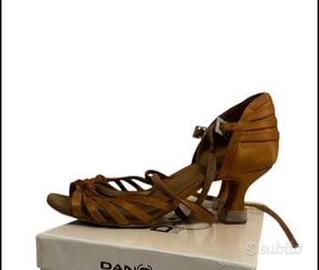 Scarpe da ballo latino americano