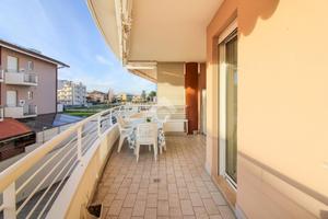 3 LOCALI A ALBA ADRIATICA