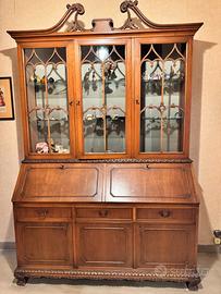Credenza con ribalta in legno