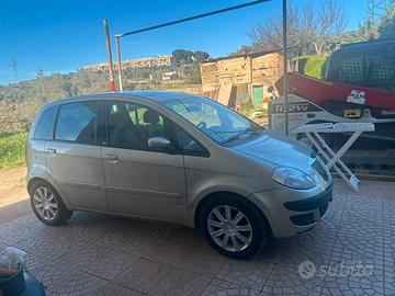 Lancia Musa 1.9 platino 2005 con CRS