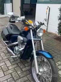 Honda Shadow 583 – 1998 – 48.000 km – € 4.900