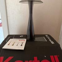 Lampada da comodino  Kartell
