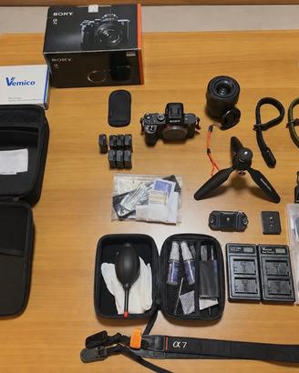 Sony a7 mkii con obiettivo e con corredo completo
