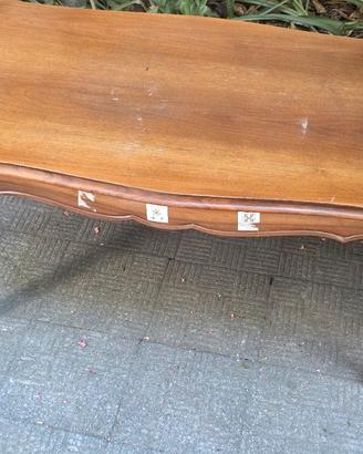Tavolino da salotto vintage in legno – classico