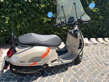 Vespa 310 gtv