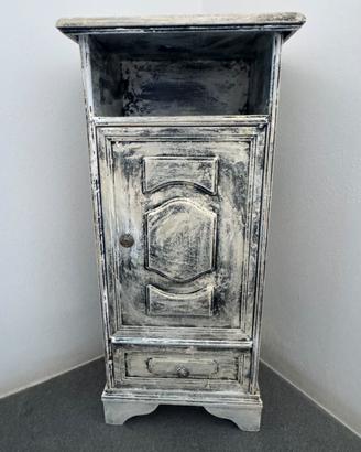 Mobiletto in stile Shabby Chic – Anticato