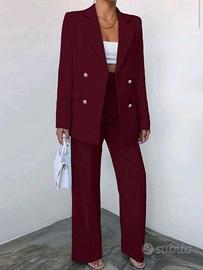 Completo da donna bordeaux