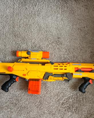Lotto Nerf + Accessori: 4 Blaster, Gilet e Dardi