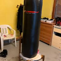 Sacco e guanti da box