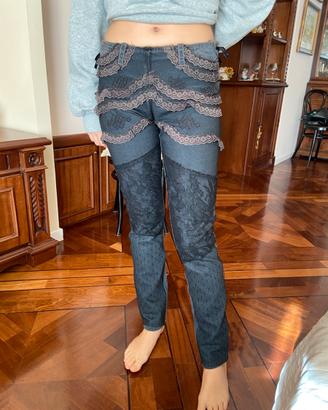 jeans con pizzo e merletto e perline