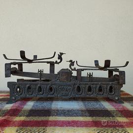 Antica bilancia in ghisa fine '800