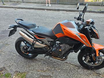 ktm duke 790 polacca
