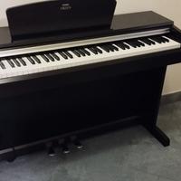 Pianoforte  Yamaha ydp 135