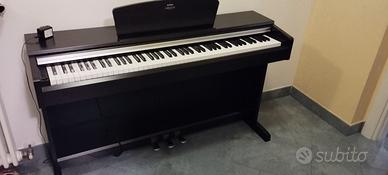Pianoforte  Yamaha ydp 135