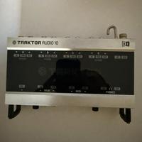 Scheda Audio Traktor A10 + Vinili scratch pro 2