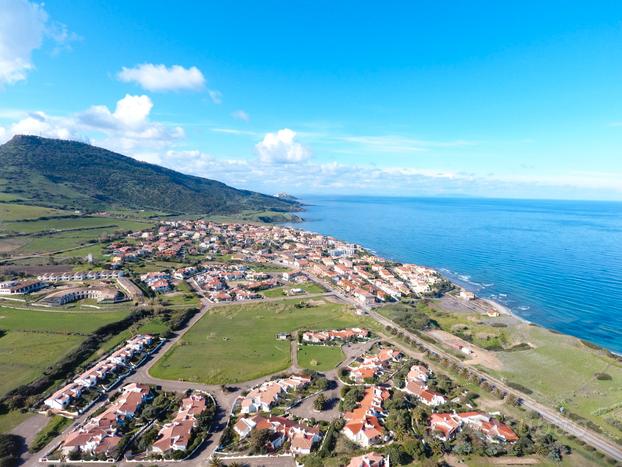 Trilocale su due livelli con veranda vista mare