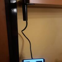 Supporto regolabile flessibile per smartphone