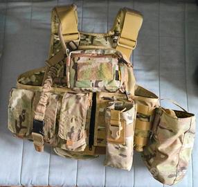 Gilet tattico Pantac accessoriato
