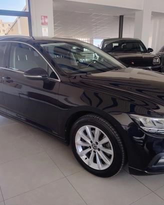 Volkswagen Passat Variant 2.0 TDI SCR 122 CV EVO D