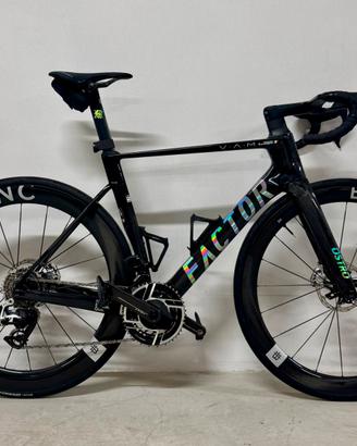 Factor Ostro Vam Black inc tg. 54